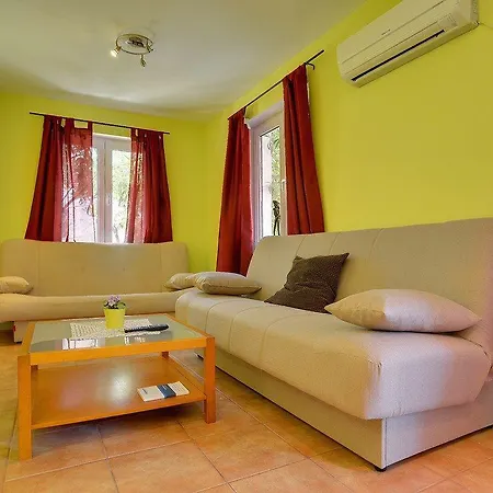 Apartment Puntica *