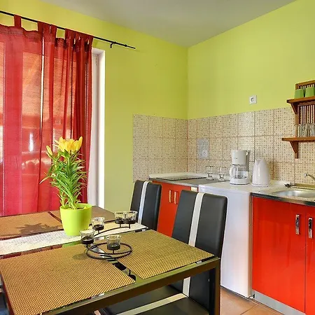 Apartment Puntica *