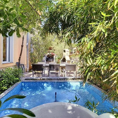 Puntica Apartment *